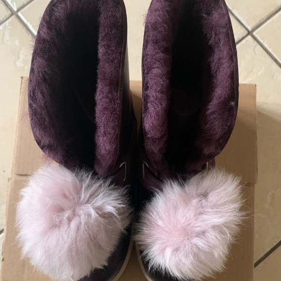 Ugg boots worn once 7.5 Woman - Picture 3 of 4